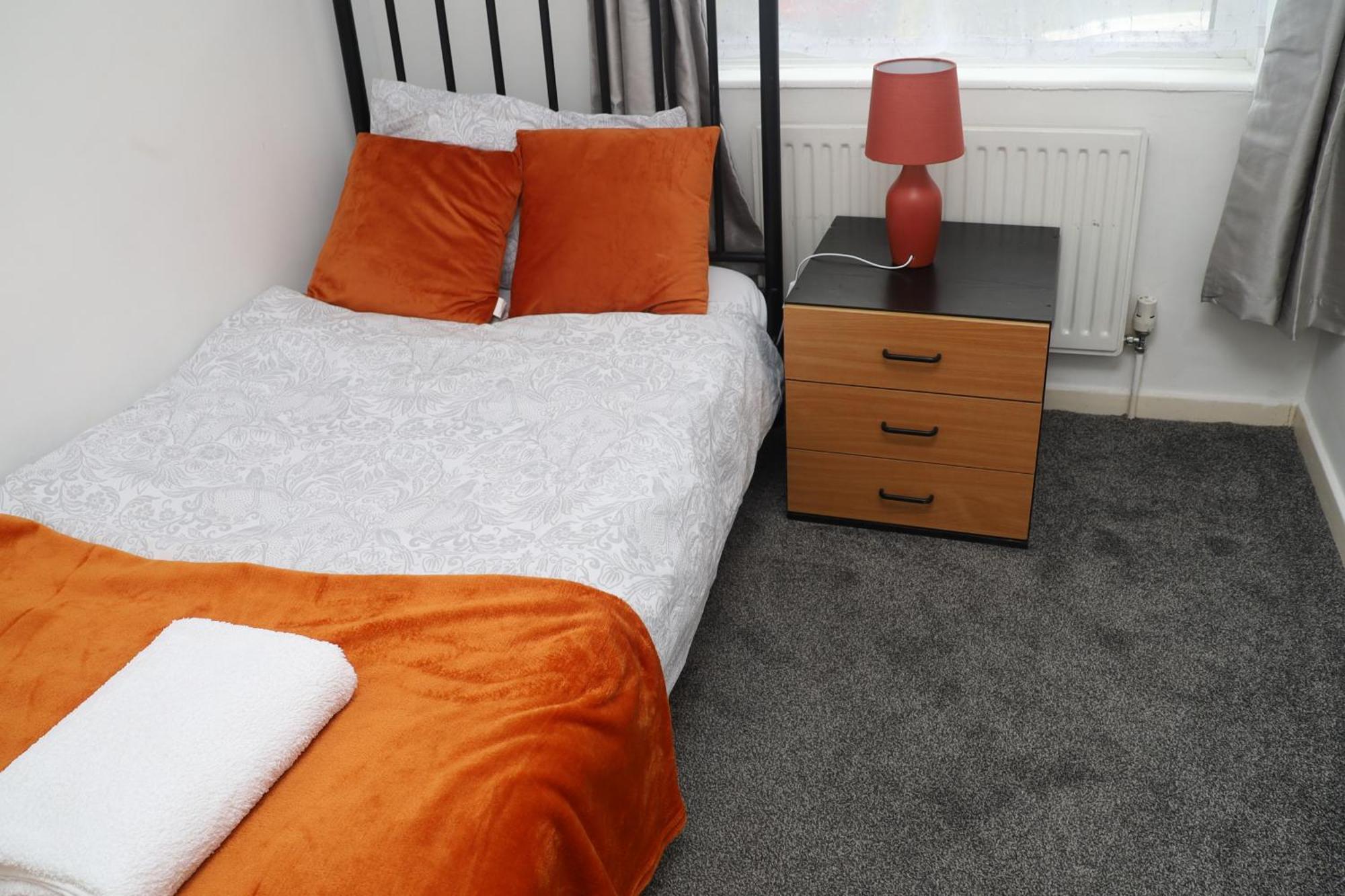 Superb 3 Bedroom Flat In Stafford Buitenkant foto