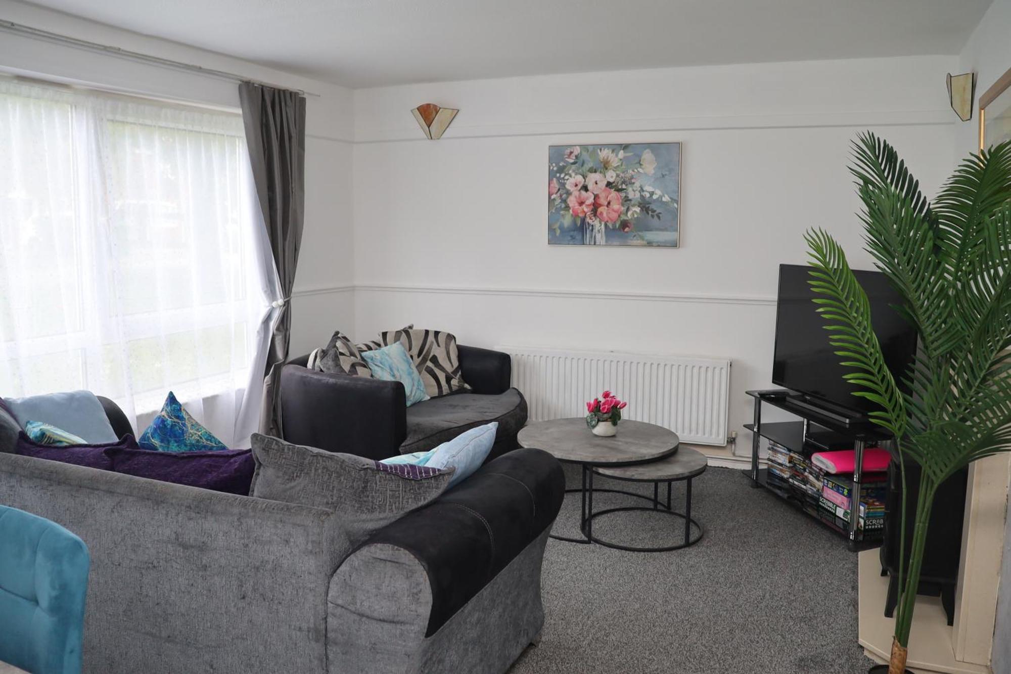 Superb 3 Bedroom Flat In Stafford Buitenkant foto
