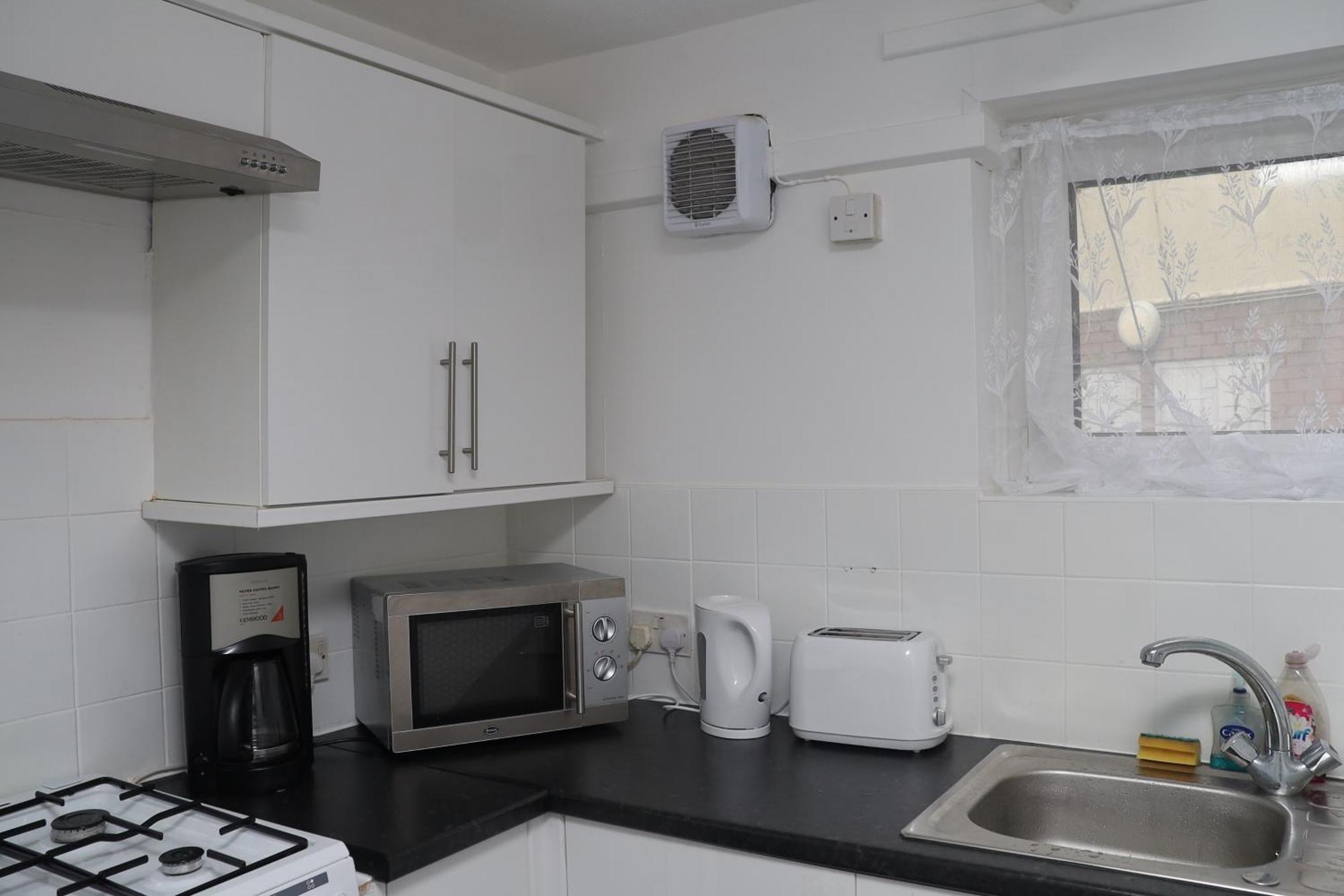 Superb 3 Bedroom Flat In Stafford Buitenkant foto